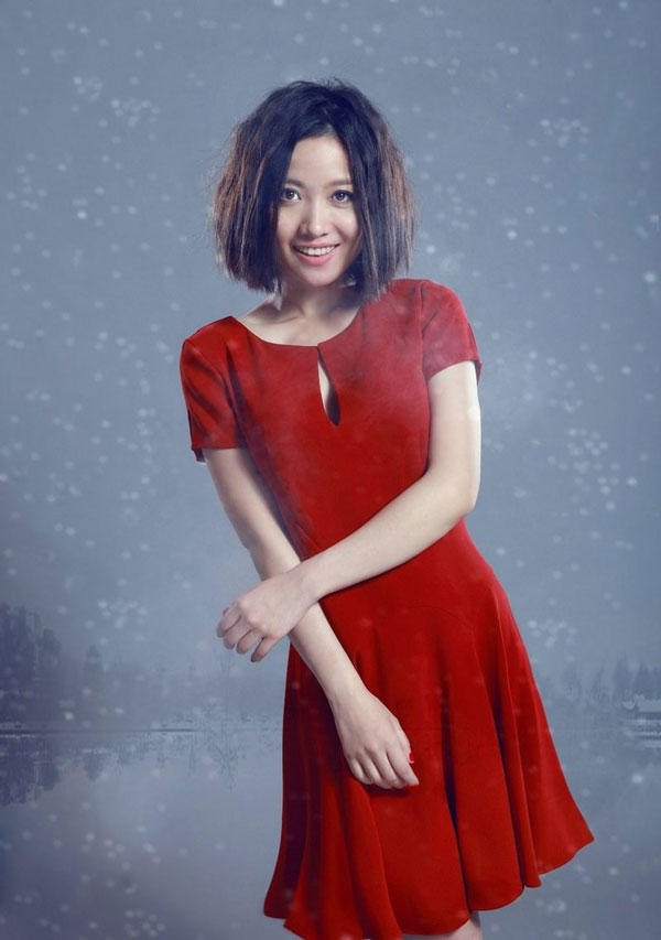 姚贝娜圣诞时尚大片烂漫飞雪尽显温暖笑容